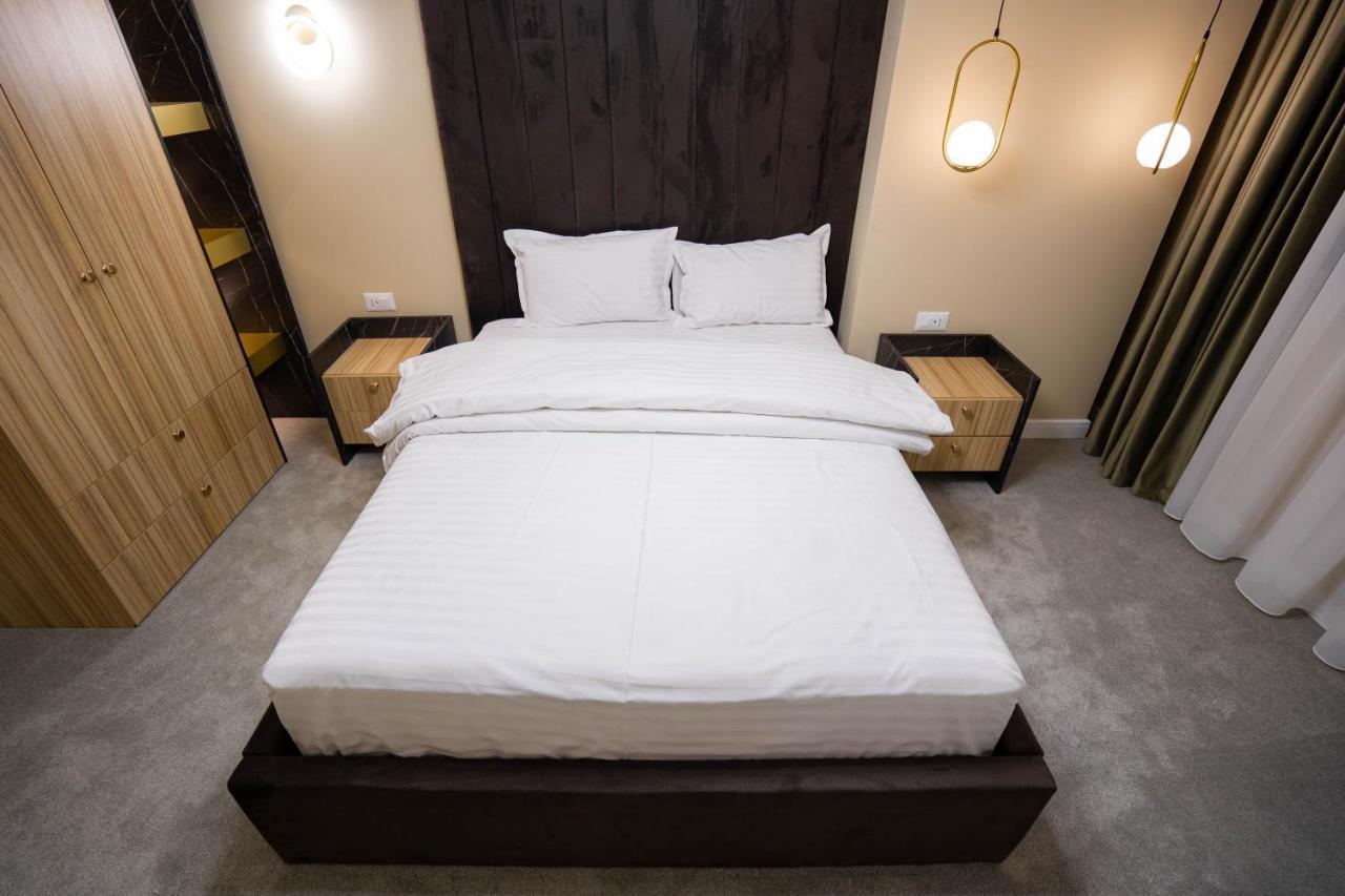 Deluxe Aparthotel Marwell Residence Σουκεάβα Εξωτερικό φωτογραφία