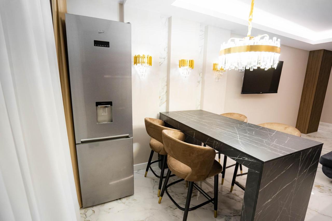 Deluxe Aparthotel Marwell Residence Σουκεάβα Εξωτερικό φωτογραφία