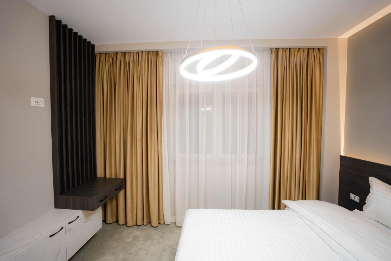Deluxe Aparthotel Marwell Residence Σουκεάβα Εξωτερικό φωτογραφία