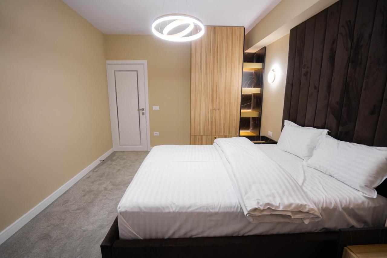 Deluxe Aparthotel Marwell Residence Σουκεάβα Εξωτερικό φωτογραφία