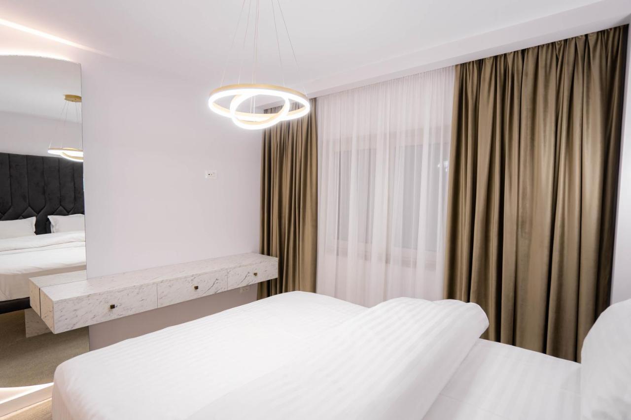 Deluxe Aparthotel Marwell Residence Σουκεάβα Εξωτερικό φωτογραφία