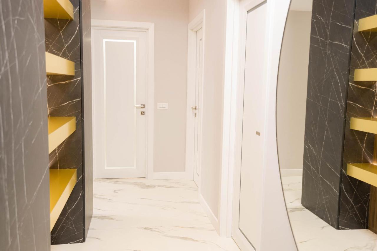 Deluxe Aparthotel Marwell Residence Σουκεάβα Εξωτερικό φωτογραφία