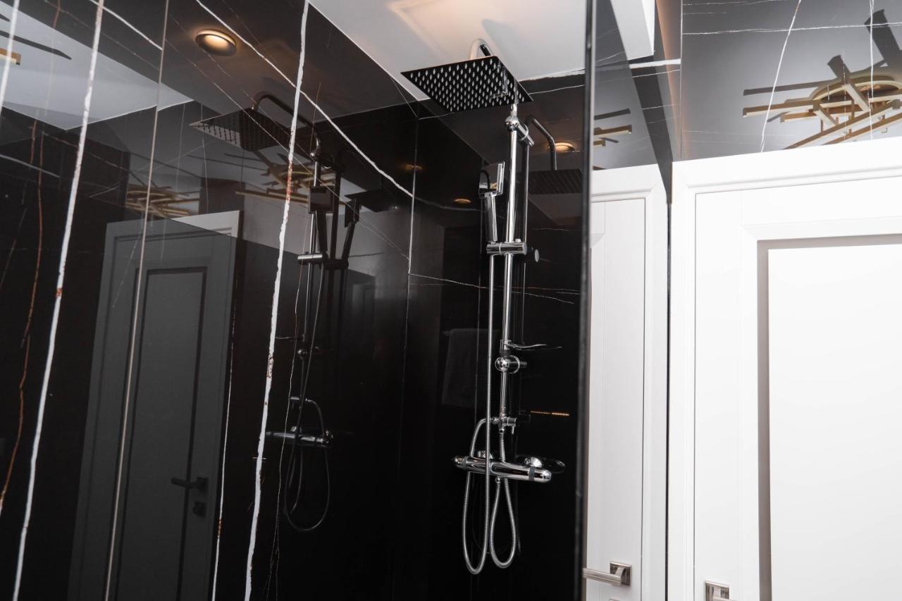 Deluxe Aparthotel Marwell Residence Σουκεάβα Εξωτερικό φωτογραφία