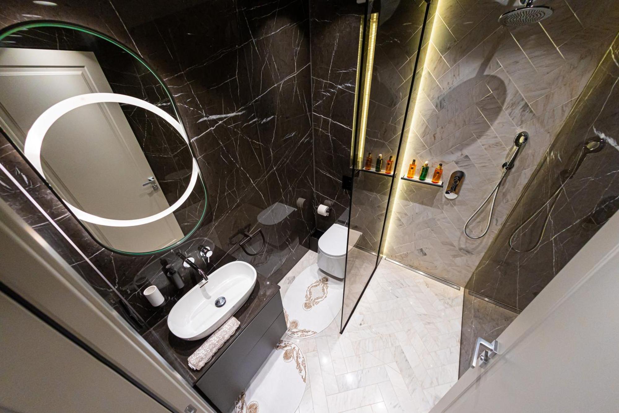 Deluxe Aparthotel Marwell Residence Σουκεάβα Δωμάτιο φωτογραφία