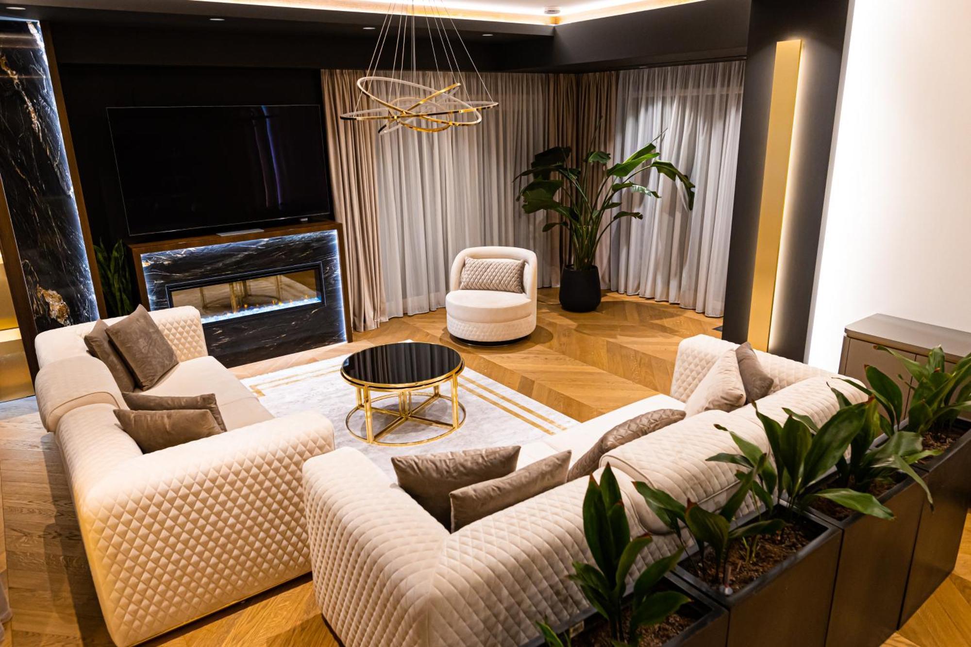 Deluxe Aparthotel Marwell Residence Σουκεάβα Εξωτερικό φωτογραφία